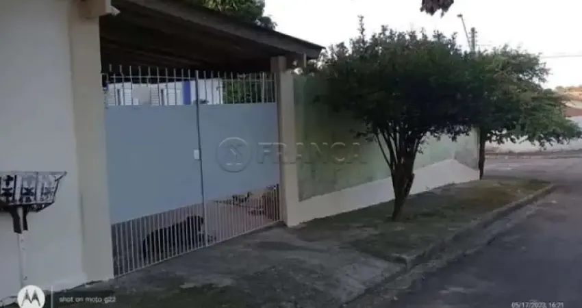 Casa no Jardim Uirá | 3 Dormitórios - São José dos Campos