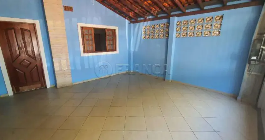 Locação - Casa 03 Dormitórios - Vila Tesouro