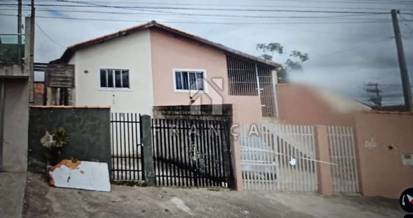 CASA 03 DORMITÓRIOS SENDO 01 SUITE - BANDEIRA BRANCA JACAREI SP