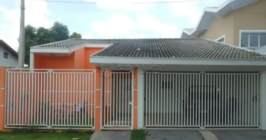 Casa com 3 quartos à venda no Jardim Siesta, Jacareí 