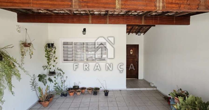 Casa com 2 quartos à venda na Vila Pinheiro, Jacareí 