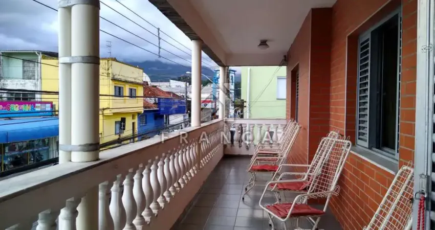 Casa com 5 quartos à venda no Centro, Caraguatatuba
