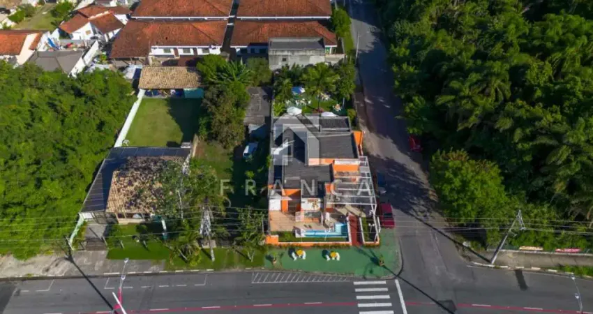 Sala comercial à venda no Jardim Porto Novo, Caraguatatuba 