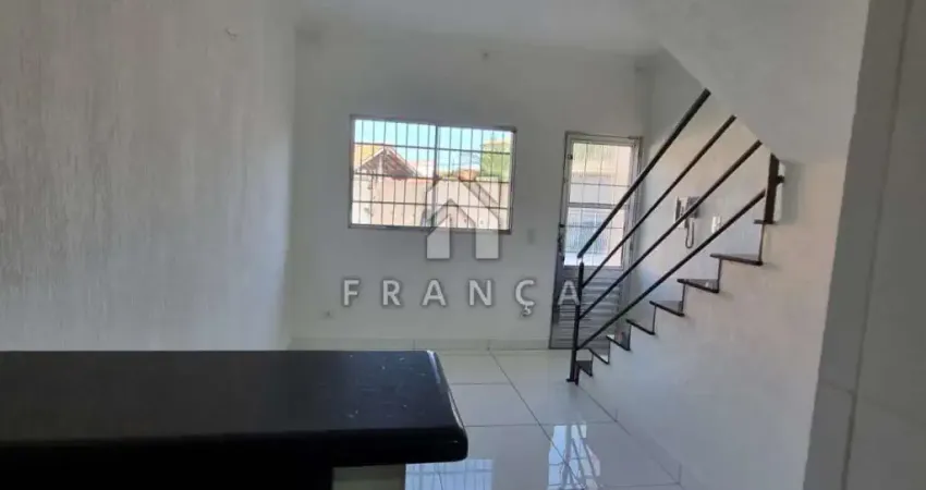 Casa em condomínio fechado com 2 quartos para alugar no Jardim Santa Marina, Jacareí