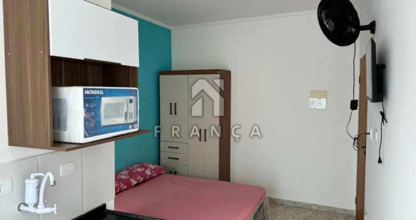 Kitnet / Stúdio para alugar no Centro, Jacareí 