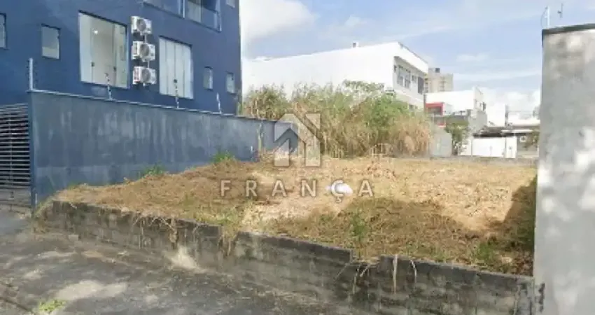 Terreno à venda no Loteamento Villa Branca, Jacareí 