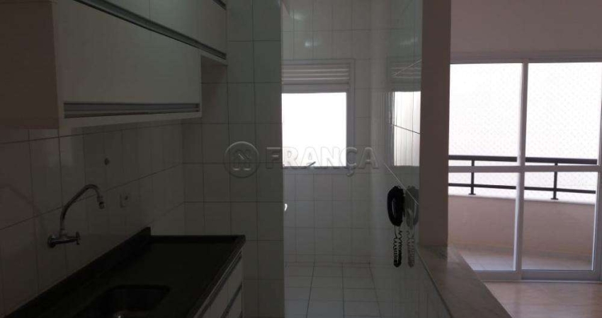 Apartamento com 2 quartos para alugar no Centro, Jacareí 