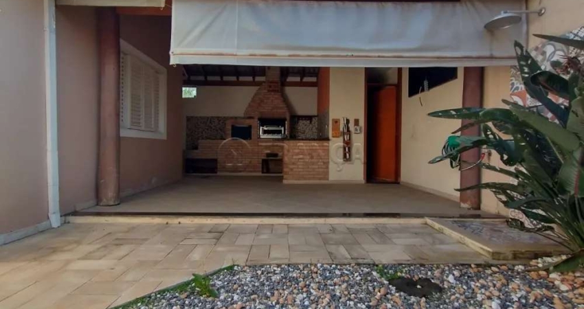 Casa Padrão em Jacareí