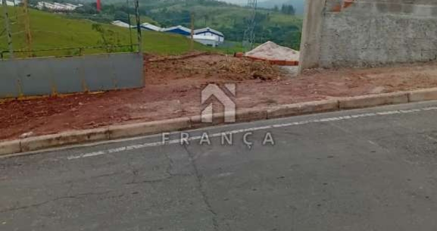 Terreno à venda no Jardim Parateí, Guararema 