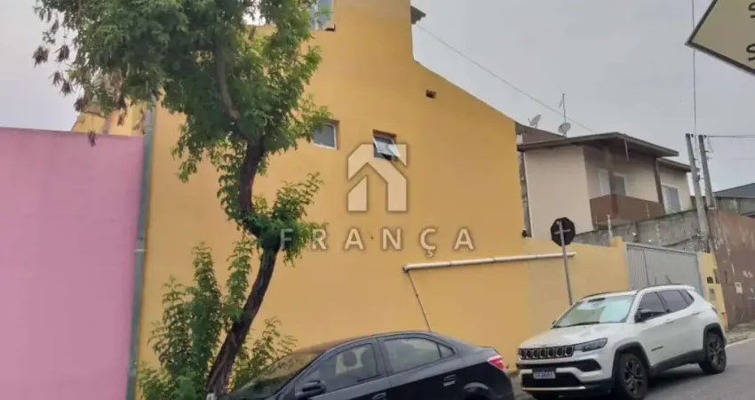 Dois pontos comerciais mais uma casa residencial para venda no vila branca