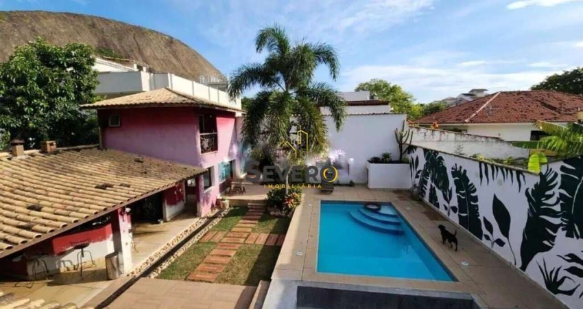 Casa com 6 quartos à venda na Rua das Camélias, Itacoatiara, Niterói