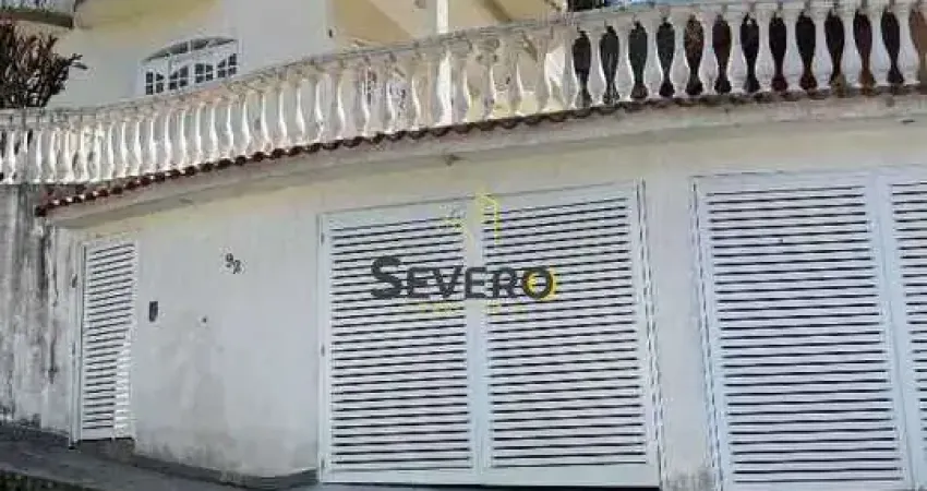 Casa com 3 quartos à venda na Rua Alonso de Faria, 967, Centro, São Gonçalo