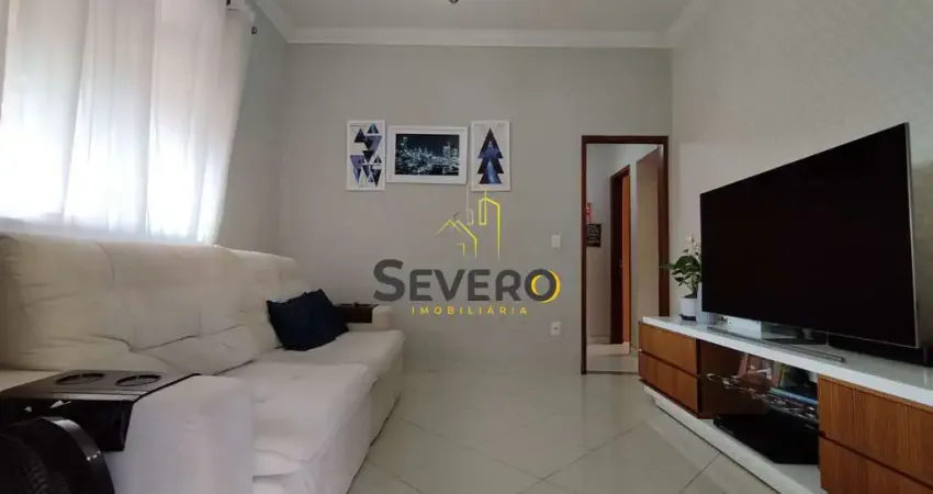 Casa linear de 3 quartos com vagas no cond. Villar Correa