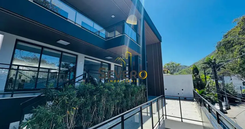 Casa com 7 quartos à venda na Rua das Hortências, 661, Itacoatiara, Niterói