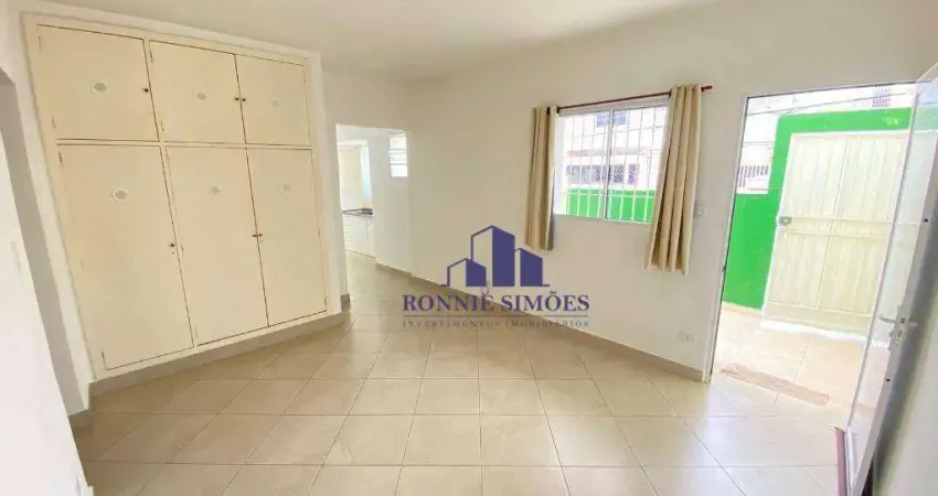 Casa residencial para alugar, 117 m², jardim jabaquaras, 3 suítes, 2 salas, cozinha amplo, 3 wc, 1 vaga de garagem, próximo ao aeroporto de conconhas