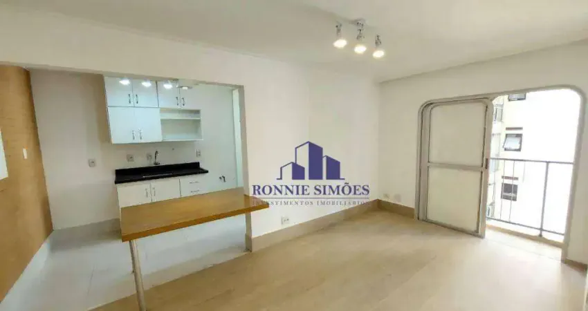 Apartamento reformado com sacada para alugar, 50 m², edifício caren, rua canário, 1 dormitório, sala, 1 wc, 1 vaga, próximo ao metrõ moema