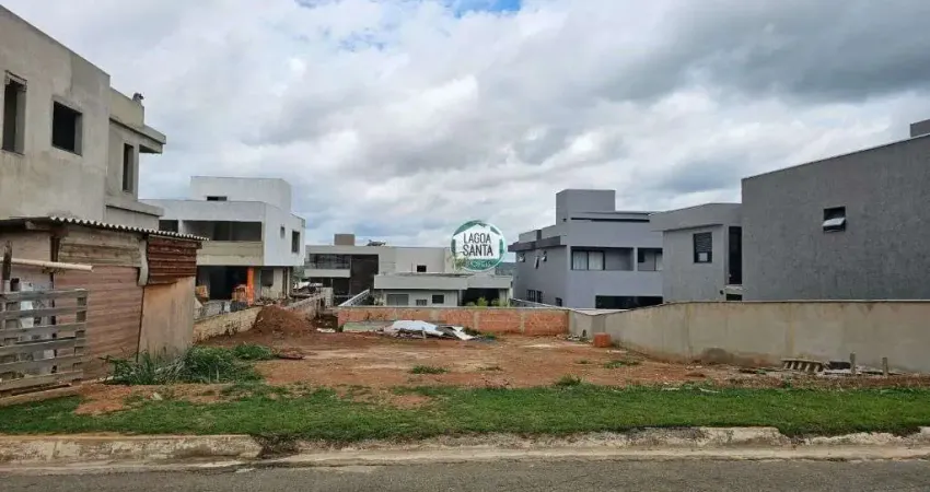 Terreno à venda, 405 m² por R$ 495.000 - Condomínio Gran Park Toscana - Vespasiano/MG