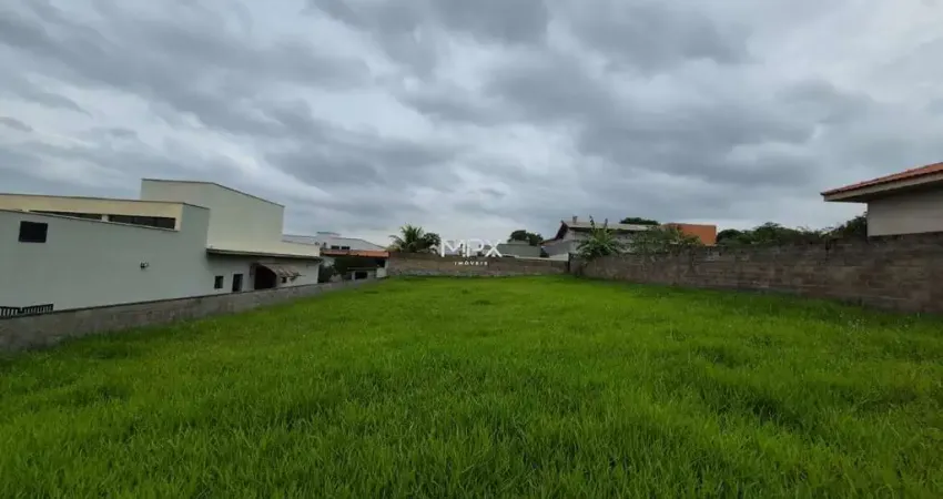 Terreno em condomínio fechado à venda no Recanto Universitário, Rio das Pedras