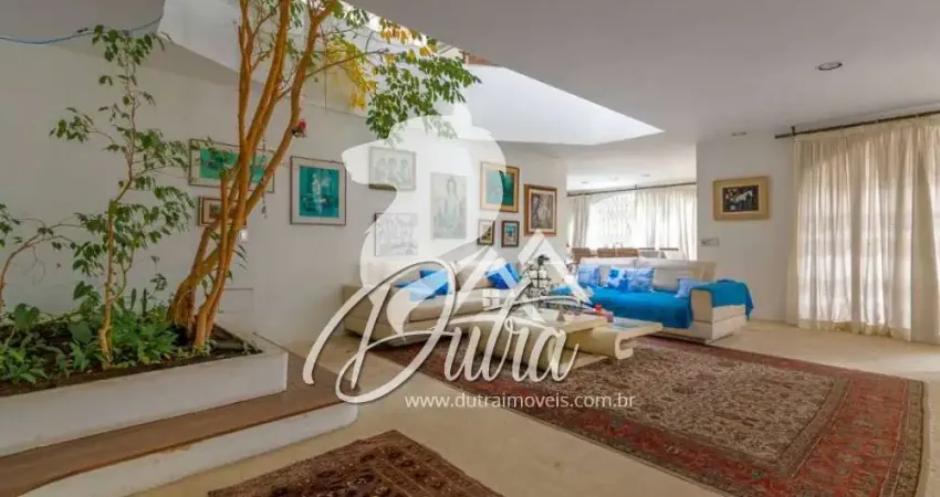 Casa com 4 quartos à venda na Rua das Malvas, Cidade Jardim, São Paulo