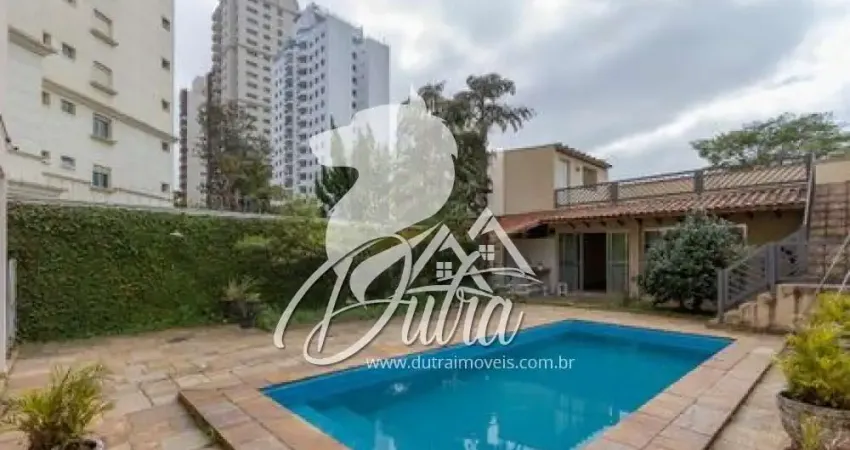 Casa com 4 quartos à venda na Rua Edson, Campo Belo, São Paulo