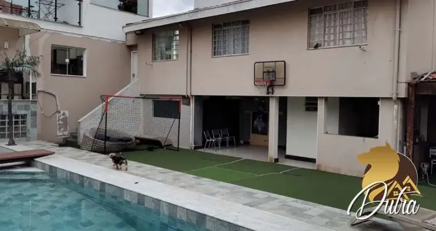 Casa com 6 quartos à venda na Rua Sassaki, Cidade Ademar, São Paulo