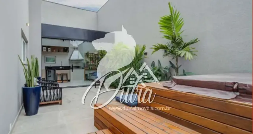 Padrão granja julieta 247m² 04 dormitórios 04 suítes 2 vagas