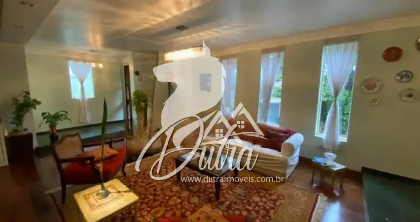 Padrão jardim marajoara 392m² 04 dormitórios 03 suítes 5 vagas