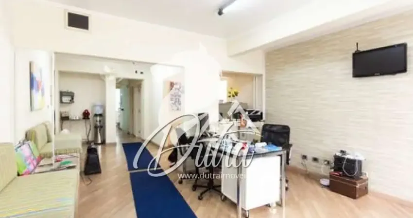 Padrão vila nova conceição 240m² 03 dormitórios 01 suítes 5 vagas