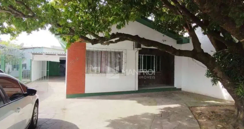 Casa com 3 dormitórios à venda por R$ 650.000,00 - Aparecida - Alvorada/RS
