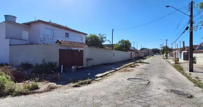Sobrado para Venda em Mongaguá, Balneário Agenor de Campos, 4 dormitórios, 2 banheiros, 6 vagas