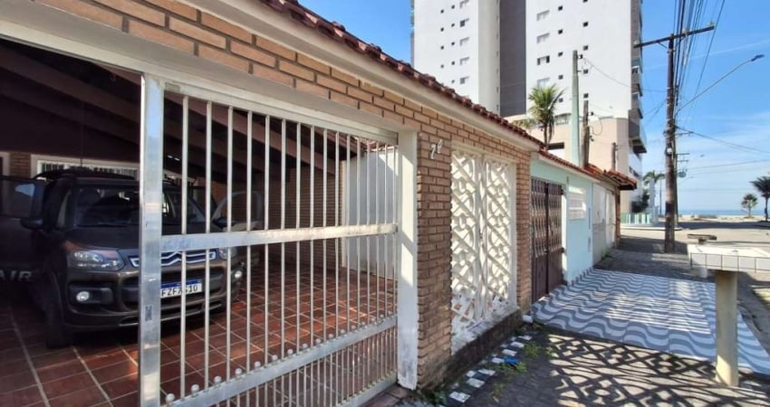 Casa para Locação em Mongaguá, Vila Anhanguera, 3 dormitórios, 2 banheiros, 4 vagas