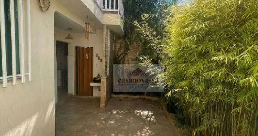 Casa com 3 dormitórios à venda, 140 m² por R$ 780.000,00 - Jardim - Santo André/SP