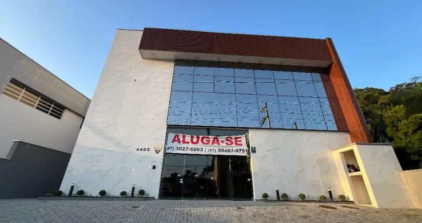 Apresentamos a você a nossa sala comercial, com um espaço moderno, arejado e bem iluminado!