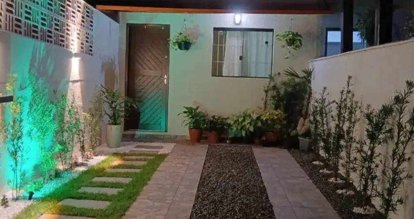 Sobrado geminado com moveis sob medida, churrasqueira e 2 quartos no bairro vila nova