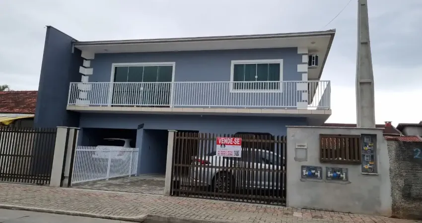 Casa averbada com 346m² 6 quartos 5 banheiros localizado no bairro aventureiro.