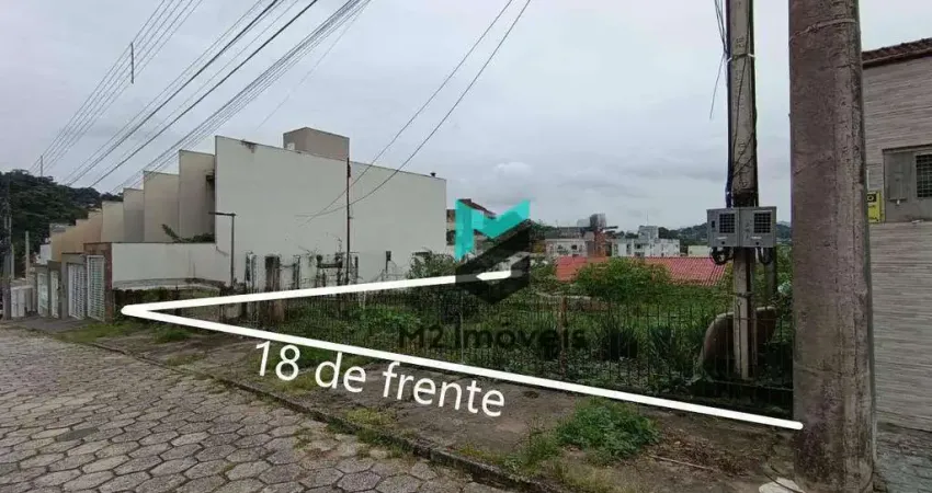 TERRENO AMPLO DE ESQUINA NO BAIRRO ESCOLA AGRÍCOLA – REGIÃO VALORIZADA DE BLUMENAU