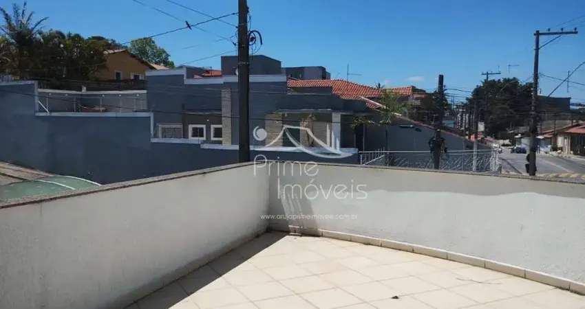 Casa espaçosa no jordanópolis: 3 quartos (1 suíte), área gourmet c/ churrasqueira e varanda.