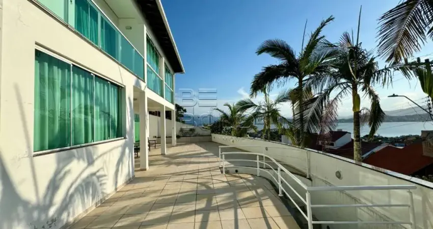 Casa com 3 quartos à venda na Rua Aldo Luz, 236, Itaguaçu, Florianópolis