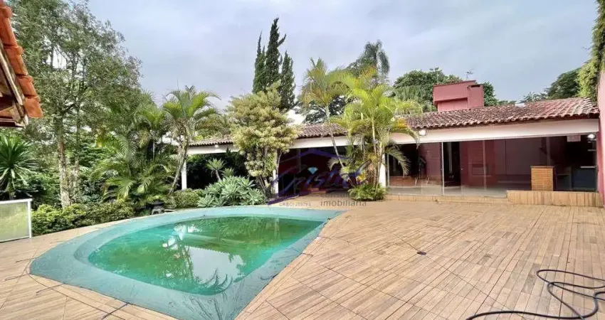 Casa com 4 dormitórios (1 suíte), lareira, piscina e churrasqueira! à venda, 409 m² - Chácara São João - GRANJA VIANA - Carapicuíba/SP