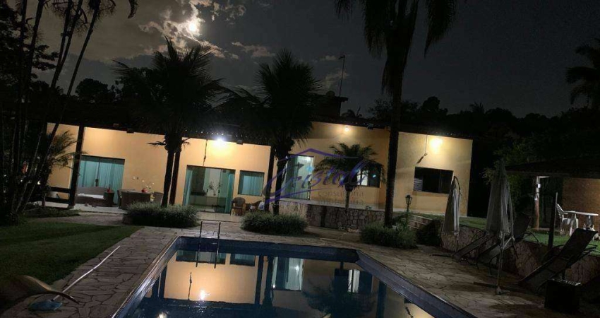 Casa com 3 dormitórios 1 suite à venda, 439 m²  Chácara Vista Alegre - Cotia/SP