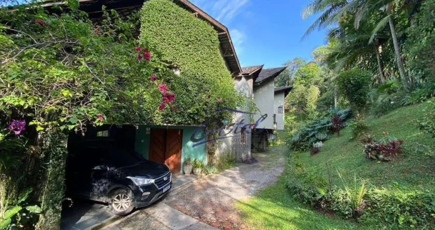 Casa com 5 dormitórios à venda, 605 m² por R$ 3.830.000,00 - Jardim Salete - Taboão da Serra/SP