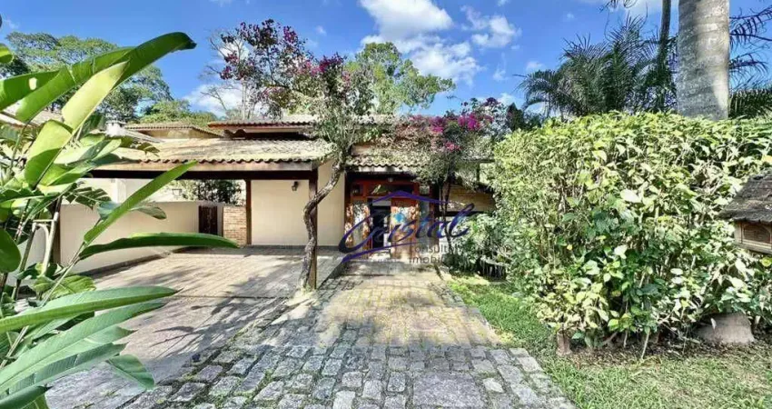 Casa com 5 quartos (3 suítes) à venda, 321 m² - Condomínio Aldeia da Fazendinha - Granja Viana - Carapicuíba/SP