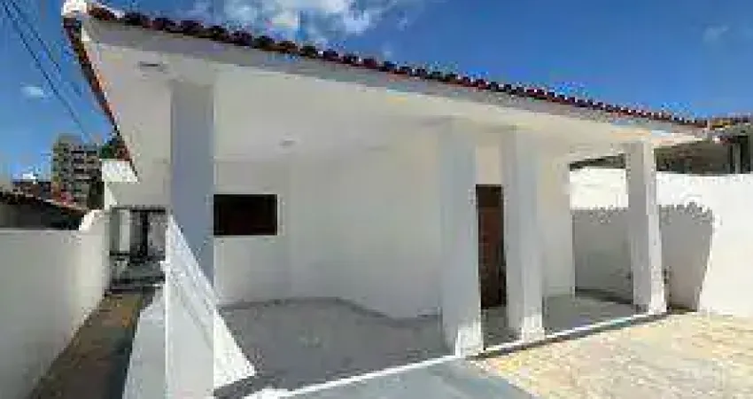 Casa com 3 dormitórios à venda, 270 m² por R$ 890.000 - Bairro dos Estados- João Pessoa/PB