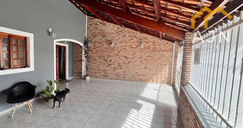 Casa com 2 dormitórios à venda, 75 m² por R$ 550.000,00 - Conjunto Residencial Trinta e Um de Março - São José dos Campos/SP