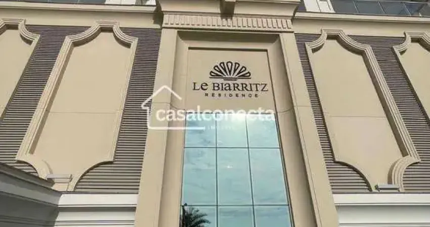 Frente Mar à venda, no Le Biarritz Residence em Itapema, Meia Praia, com 4 quartos, 192,84m²