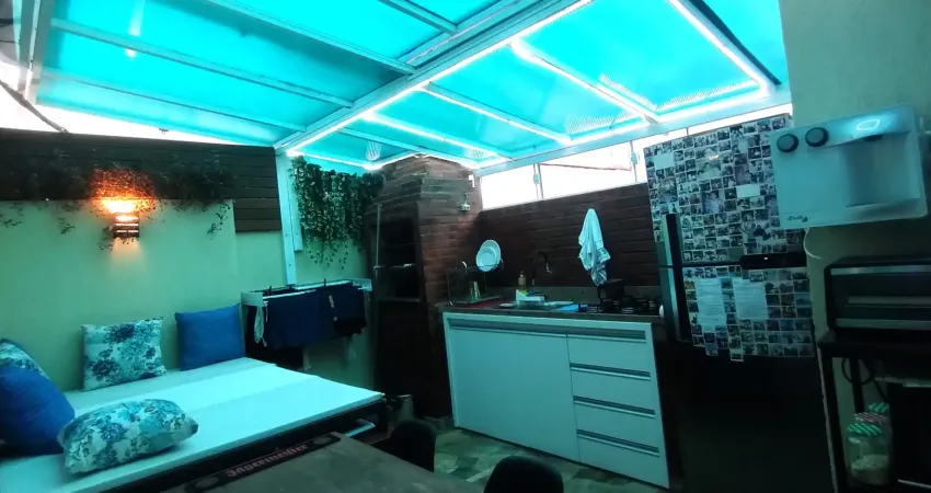 Linda coberrturinha (reformada, mobiliada e planejada) (aceita airbnb)  sala, 02 qtos, suite, banheiro social, lindo terraço c/ churrasqueira