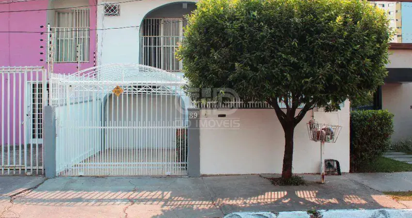 Sobrado á Venda com 4 quartos no bairro Consil
