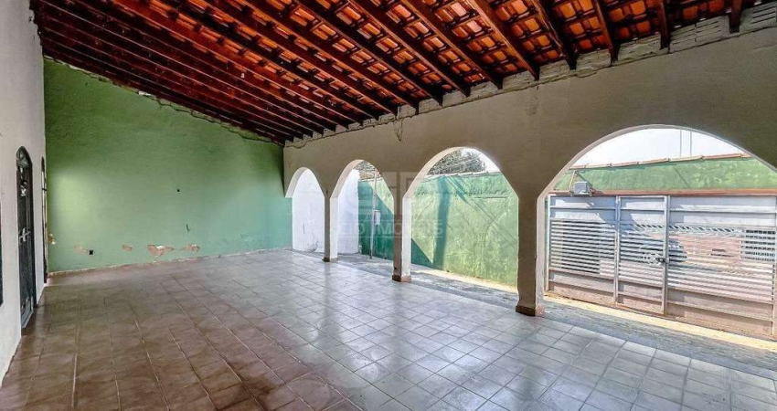 Casa com 2 quartos no CPA 3