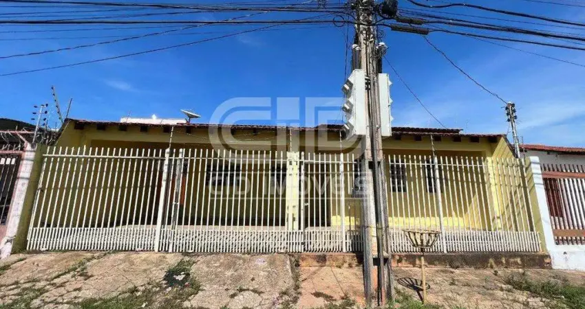 Casa com 3 quartos para alugar na Rua Dez, Morada do Ouro, Cuiabá