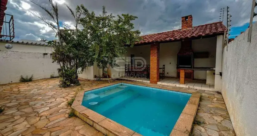 Casa à venda de 3 quartos 2 Suítes no Jardim Shangri-lá